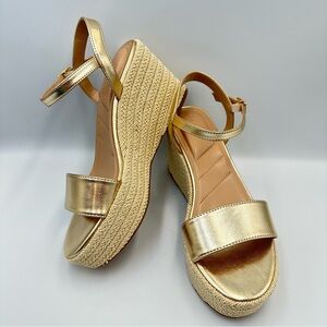 Kelly & Katie Hayden Gold Wedge Platform Womens Size 6.5M Espadrille Comfort